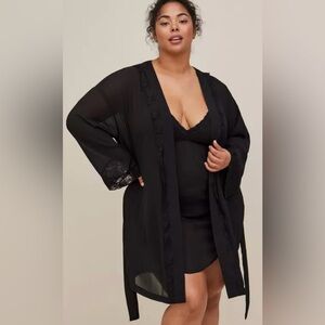 TORRID LACE TRIM SLEEP ROBE BLACK SIZE 00/0